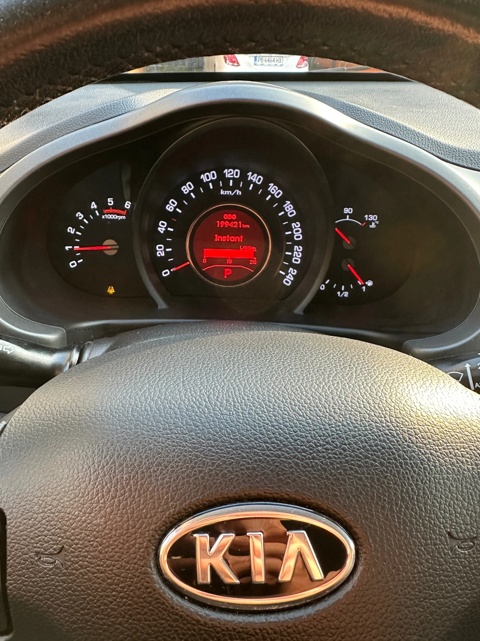 Kia Sportage Кожа Автомат Нави AWD!, снимка 8 - Автомобили и джипове - 53742752