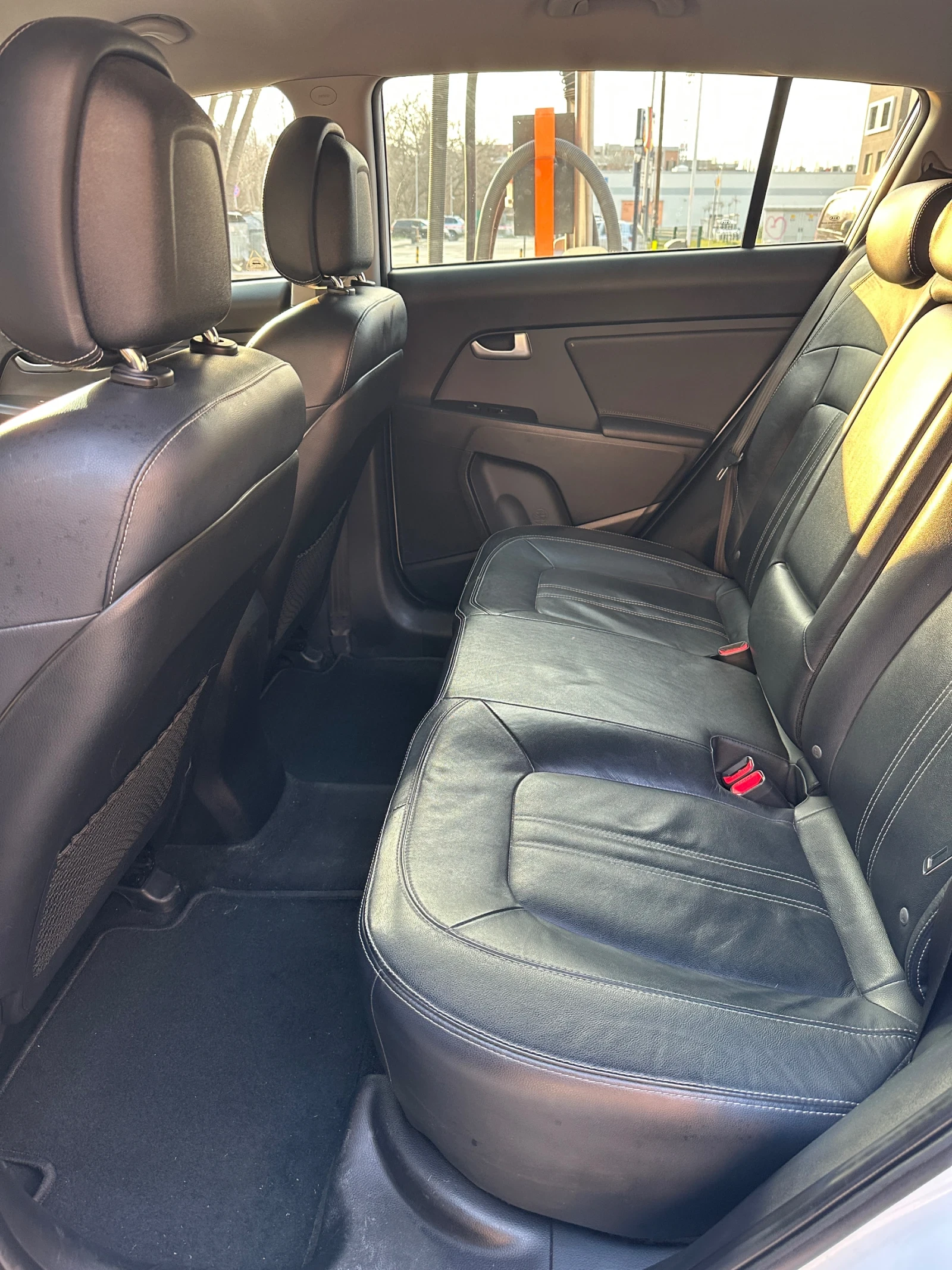 Kia Sportage Кожа Автомат Нави AWD!, снимка 13 - Автомобили и джипове - 53742752