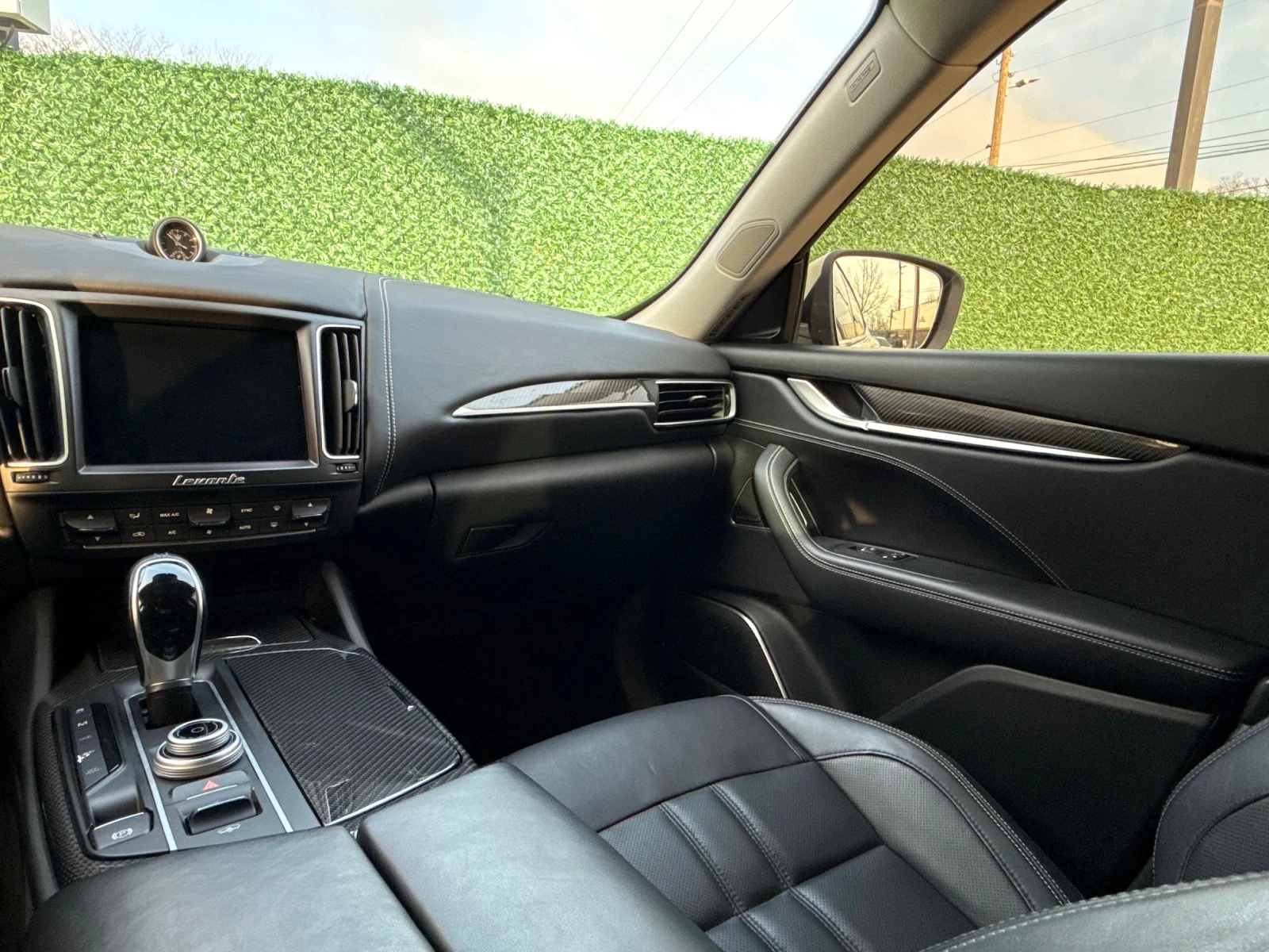 Maserati Levante SQ 4, снимка 10 - Автомобили и джипове - 54408004