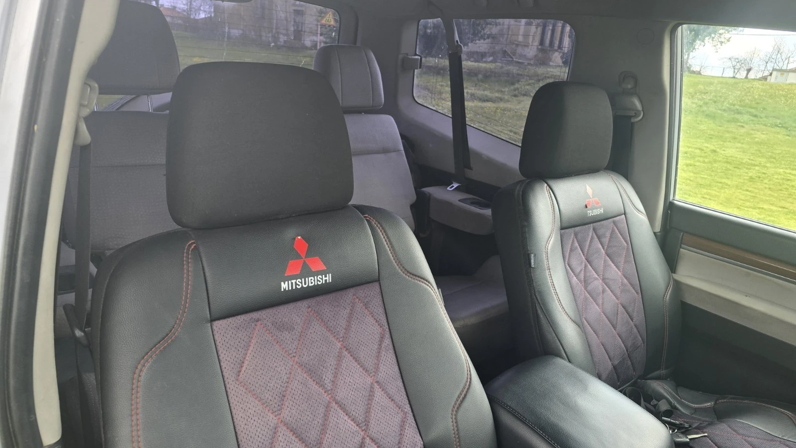 Mitsubishi Pajero 3.0 V6, снимка 7 - Автомобили и джипове - 54476901