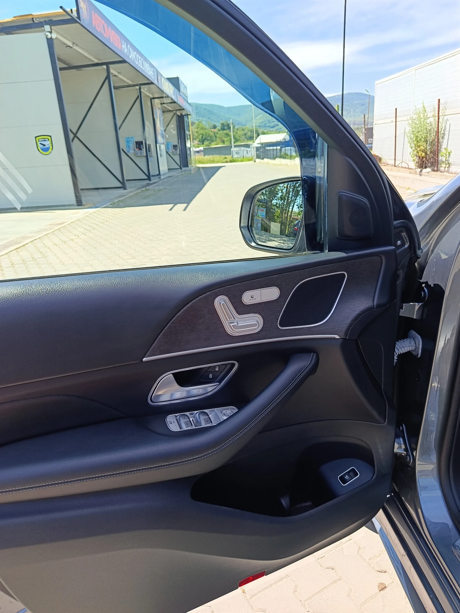 Mercedes-Benz GLE 400, снимка 6 - Автомобили и джипове - 54725994
