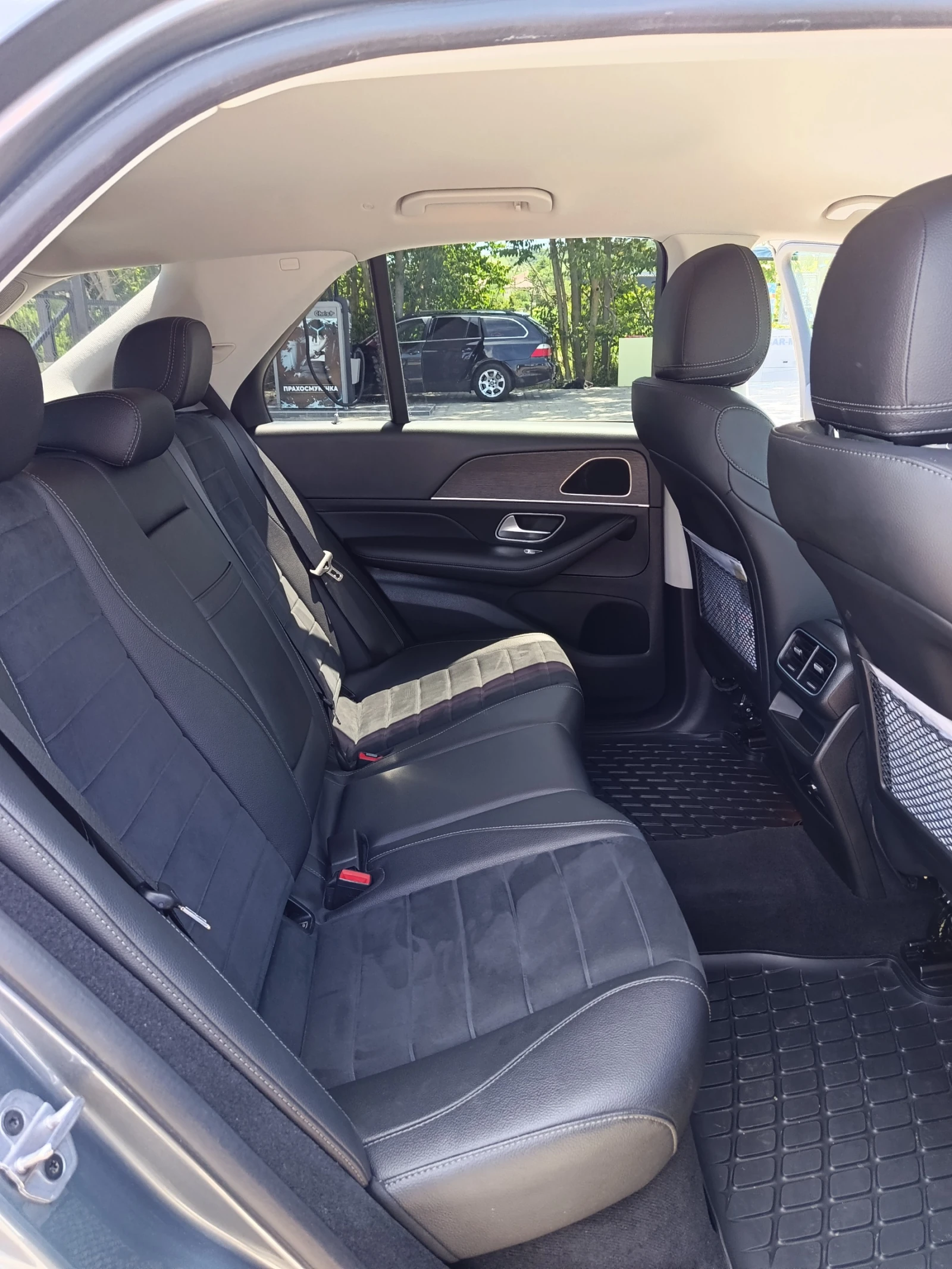 Mercedes-Benz GLE 400, снимка 10 - Автомобили и джипове - 54725994