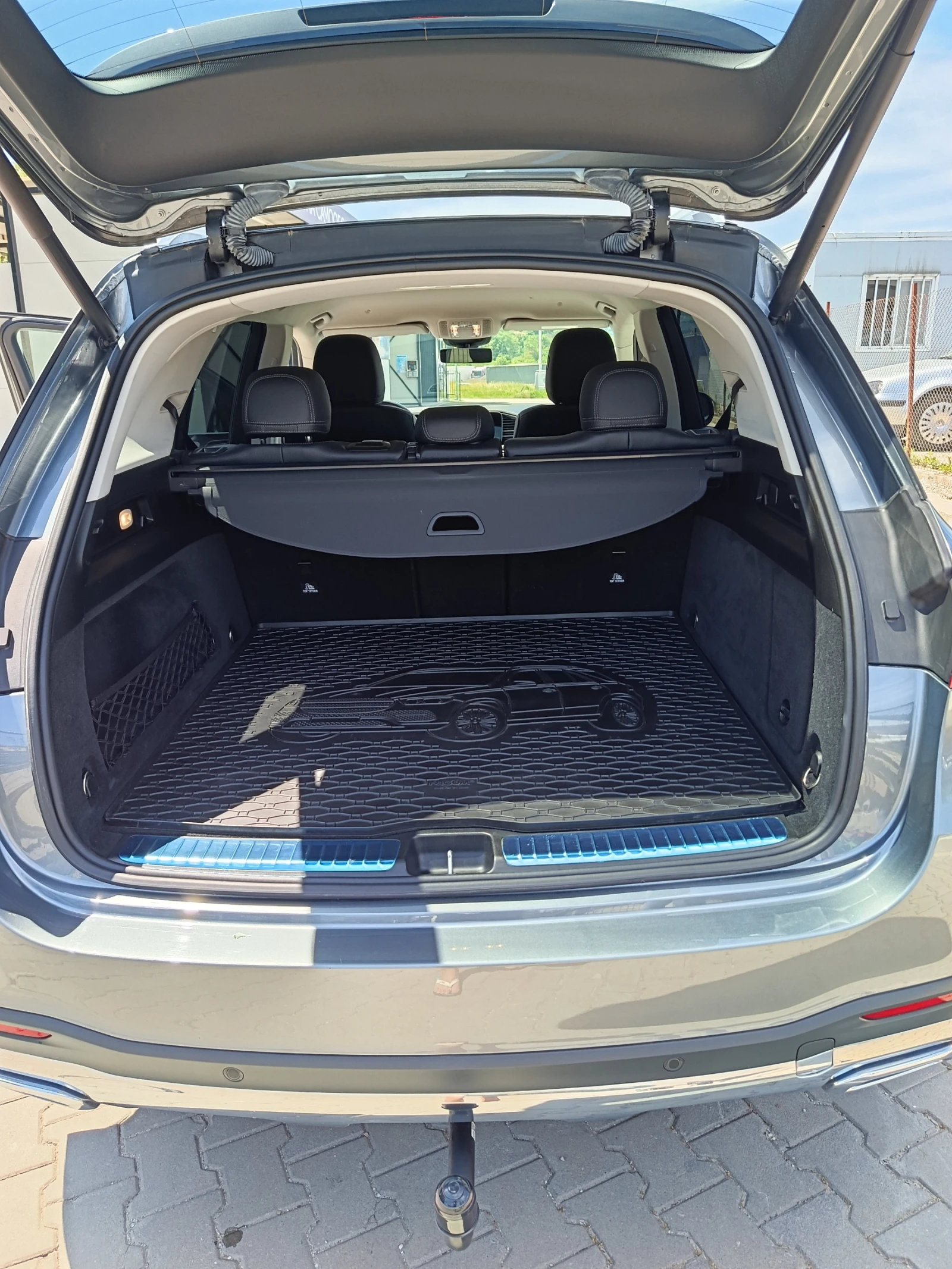 Mercedes-Benz GLE 400, снимка 11 - Автомобили и джипове - 54725994