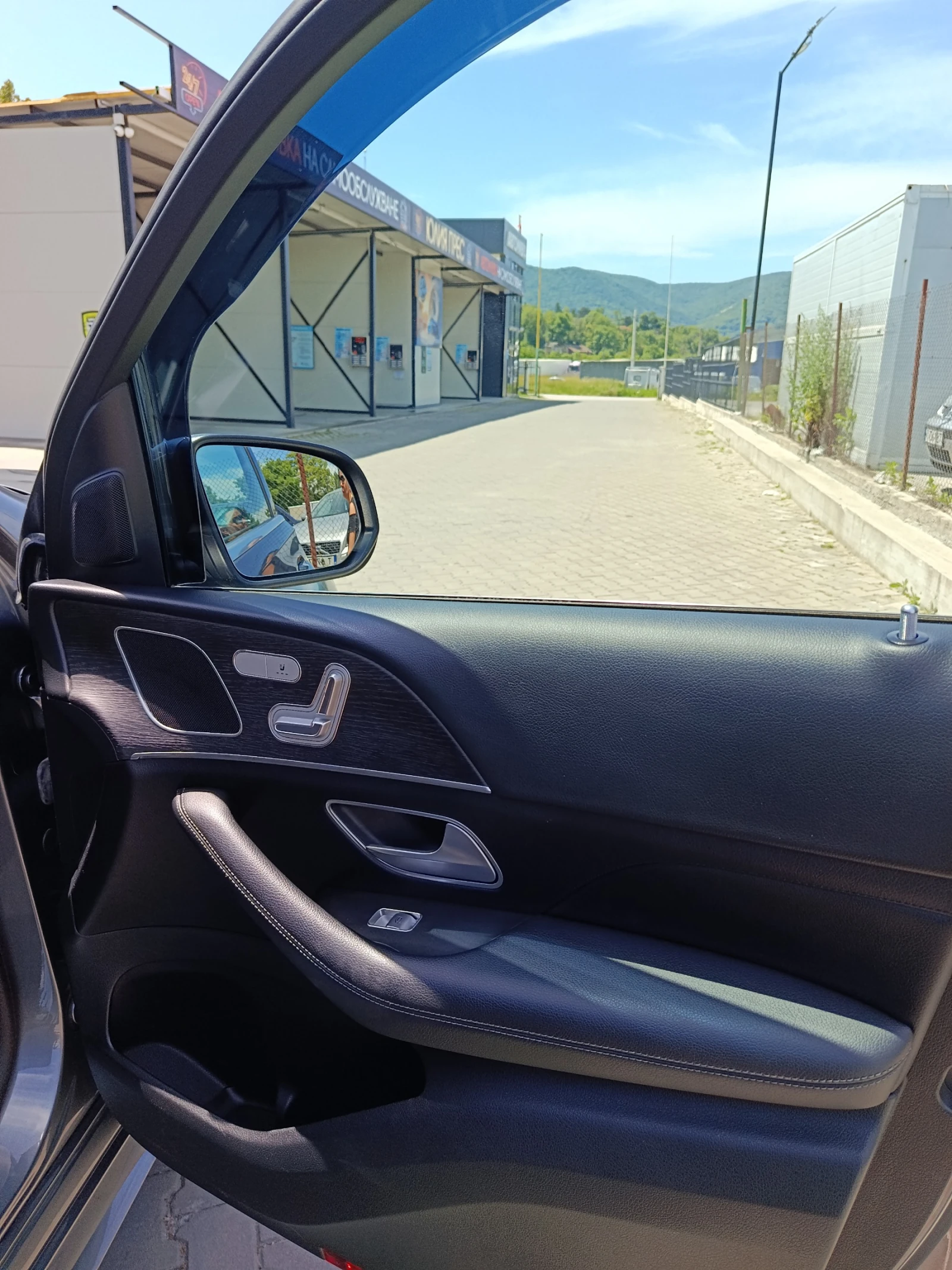 Mercedes-Benz GLE 400, снимка 8 - Автомобили и джипове - 54725994