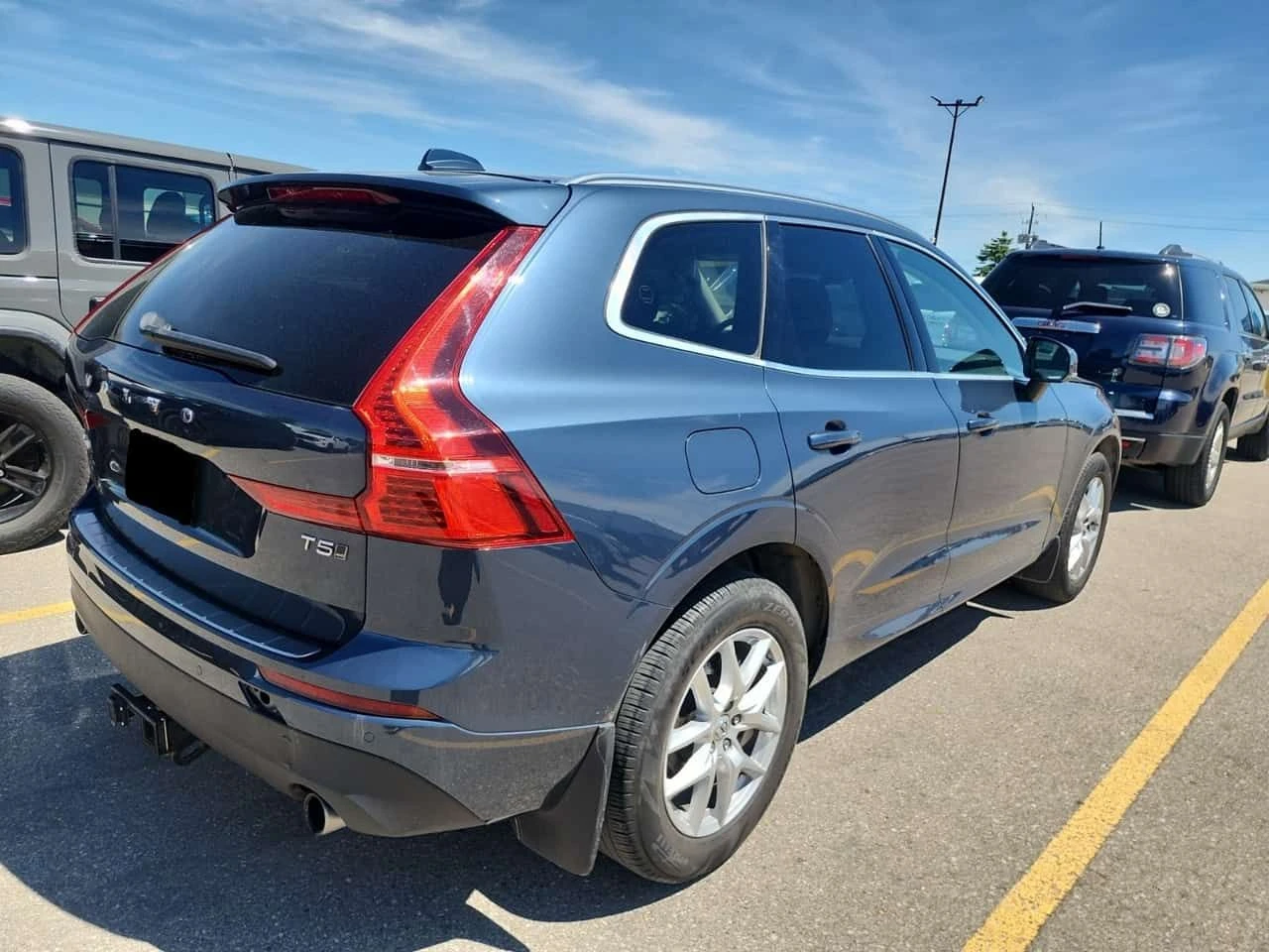 Volvo XC60 * T5 Awd Momentum * CARFAX * АВТОКРЕДИТ * , снимка 3 - Автомобили и джипове - 54836226
