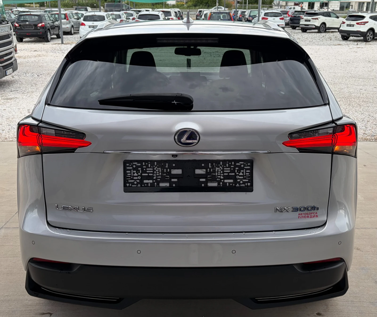 Lexus NX 300h 2.5h 4x4, снимка 5 - Автомобили и джипове - 54878493
