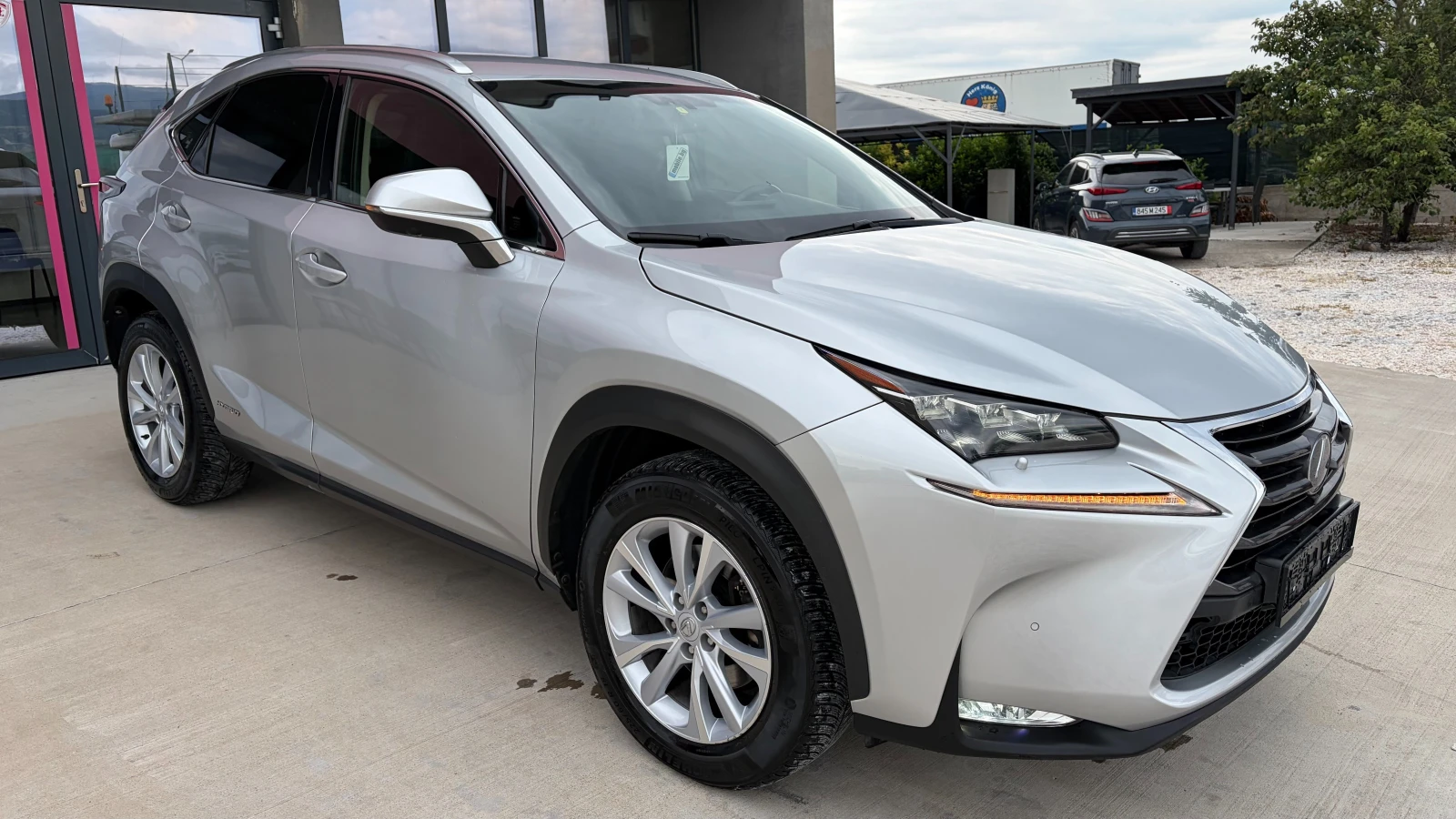 Lexus NX 300h 2.5h 4x4, снимка 3 - Автомобили и джипове - 54878493