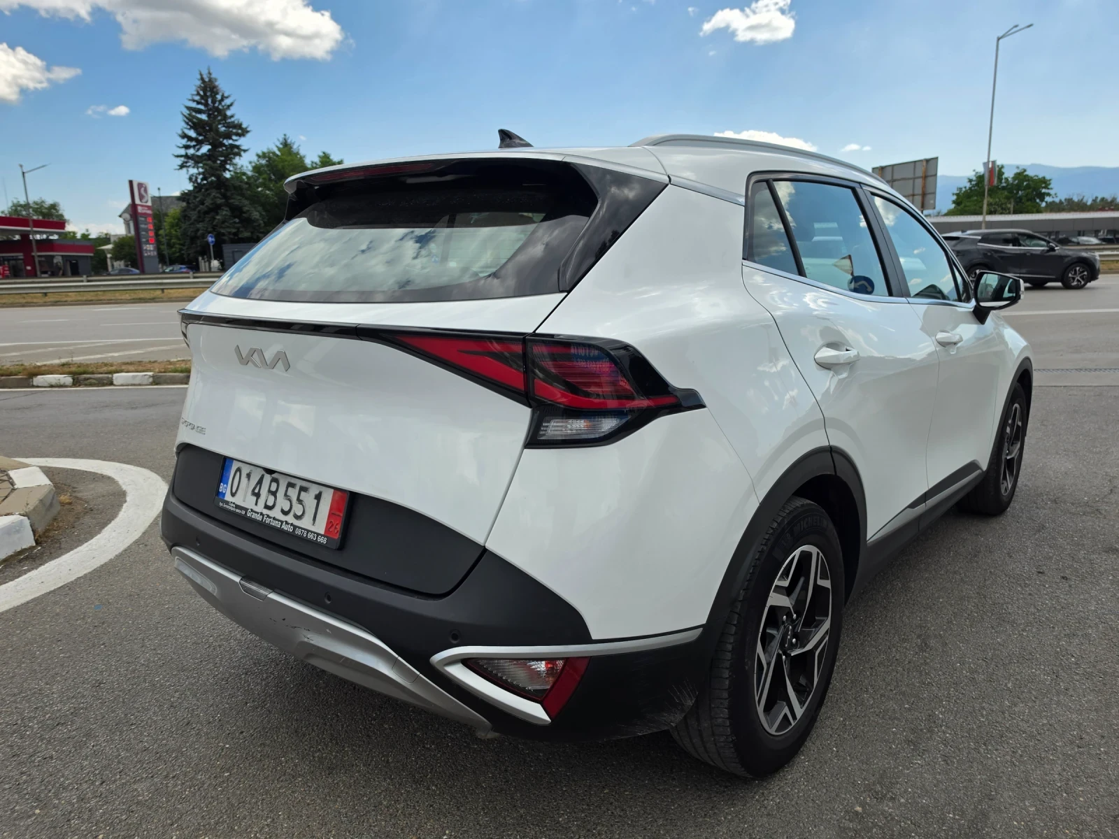 Kia Sportage 1.6 TGDi MHEV , снимка 5 - Автомобили и джипове - 55446417