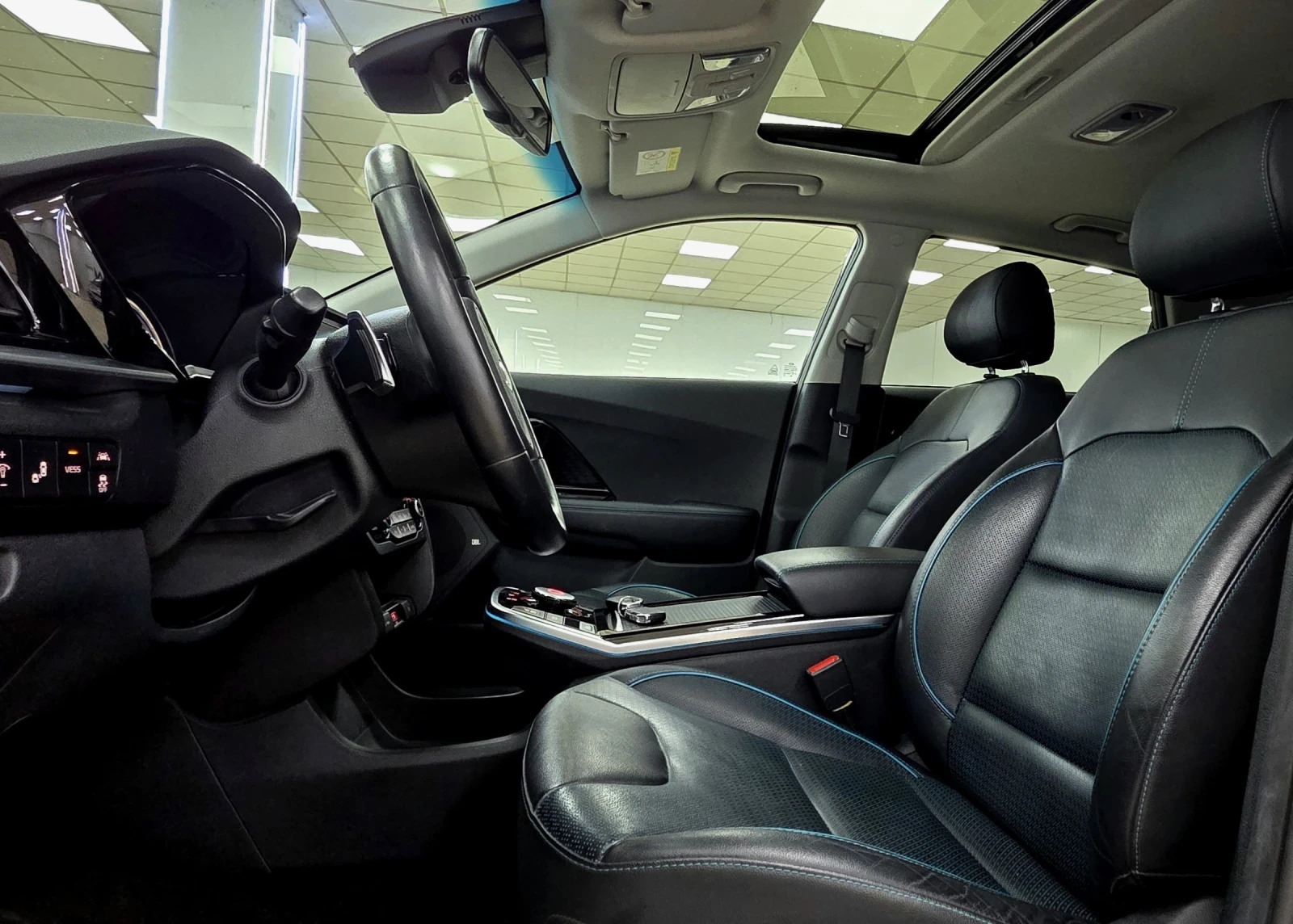 Kia Niro 2022/СЕРВИЗНА КНИЖКА/В ГАРАНЦИЯ, снимка 7 - Автомобили и джипове - 55450023
