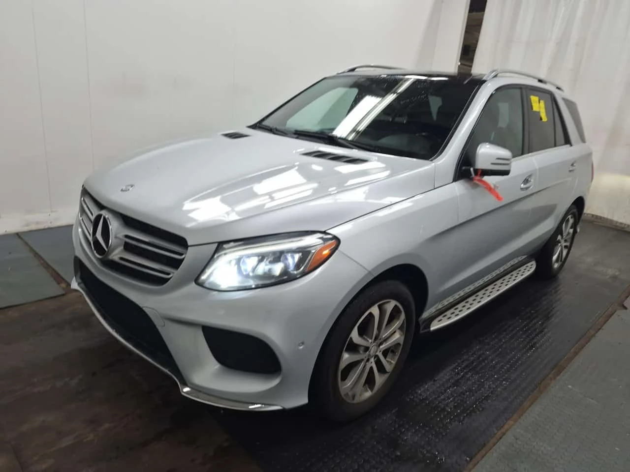 Mercedes-Benz GLE 350  * CARFAX * ОПЦИЯ ЗА ФИНАНСИРАНЕ