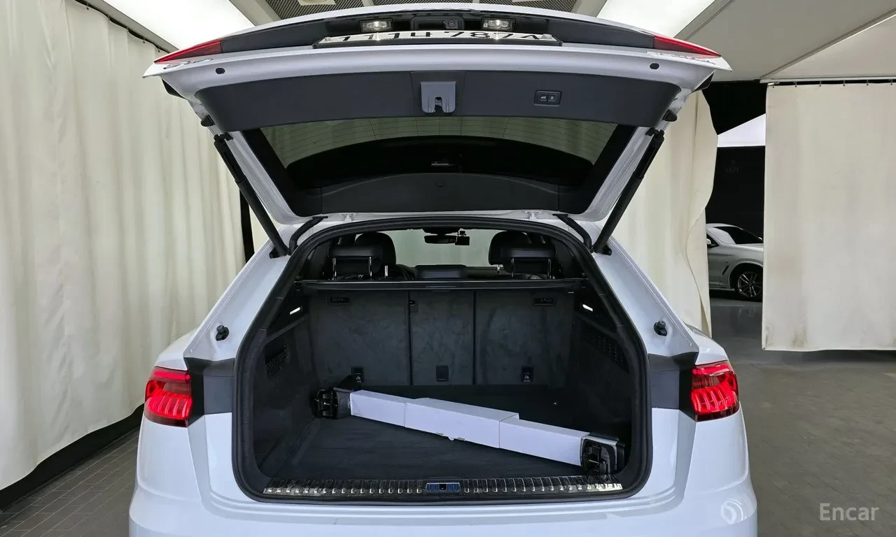 Audi Q8 45 TDI Quattro Premium | 2020 | 80 862 км, снимка 15 - Автомобили и джипове - 56180405
