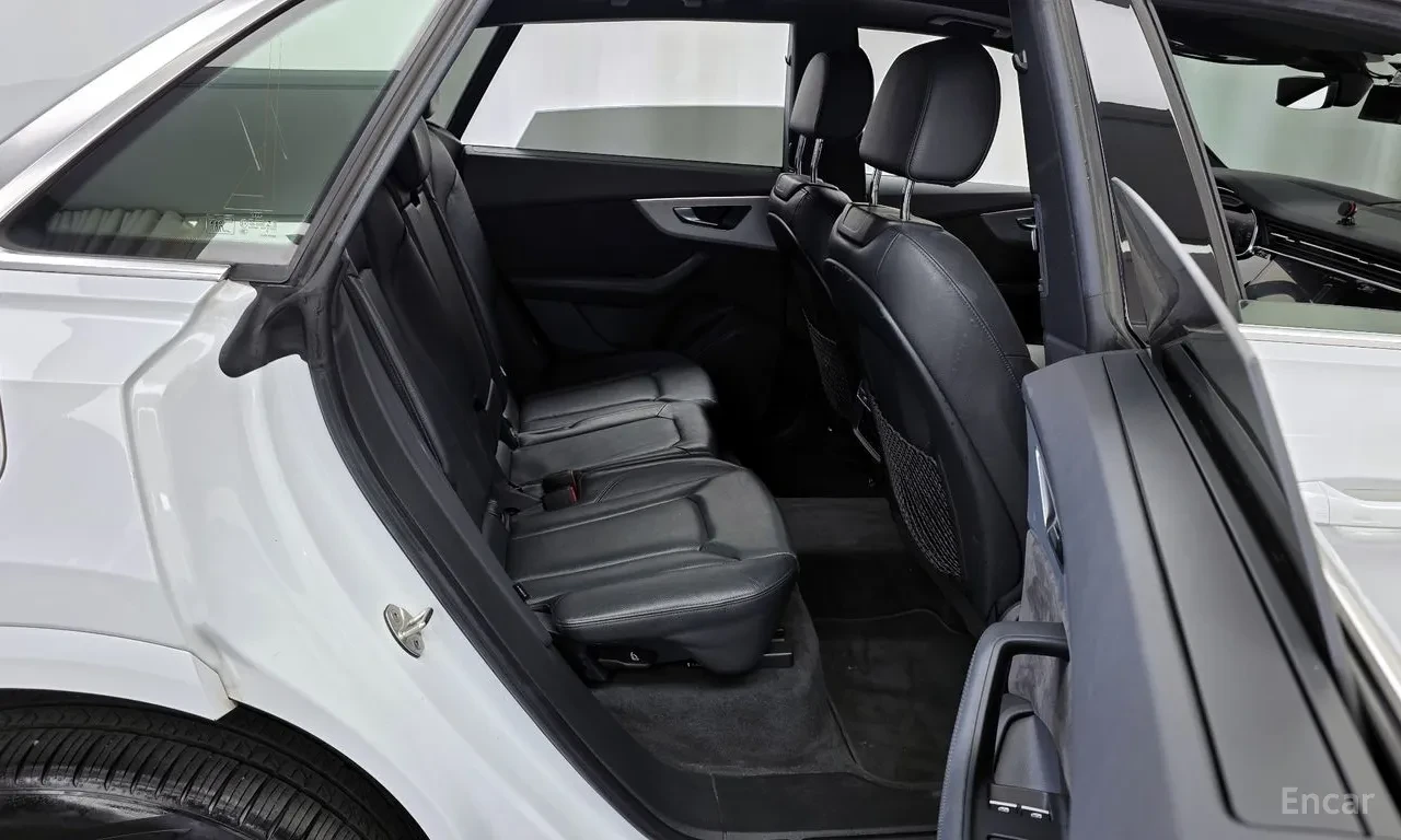 Audi Q8 45 TDI Quattro Premium | 2020 | 80 862 км, снимка 13 - Автомобили и джипове - 56180405