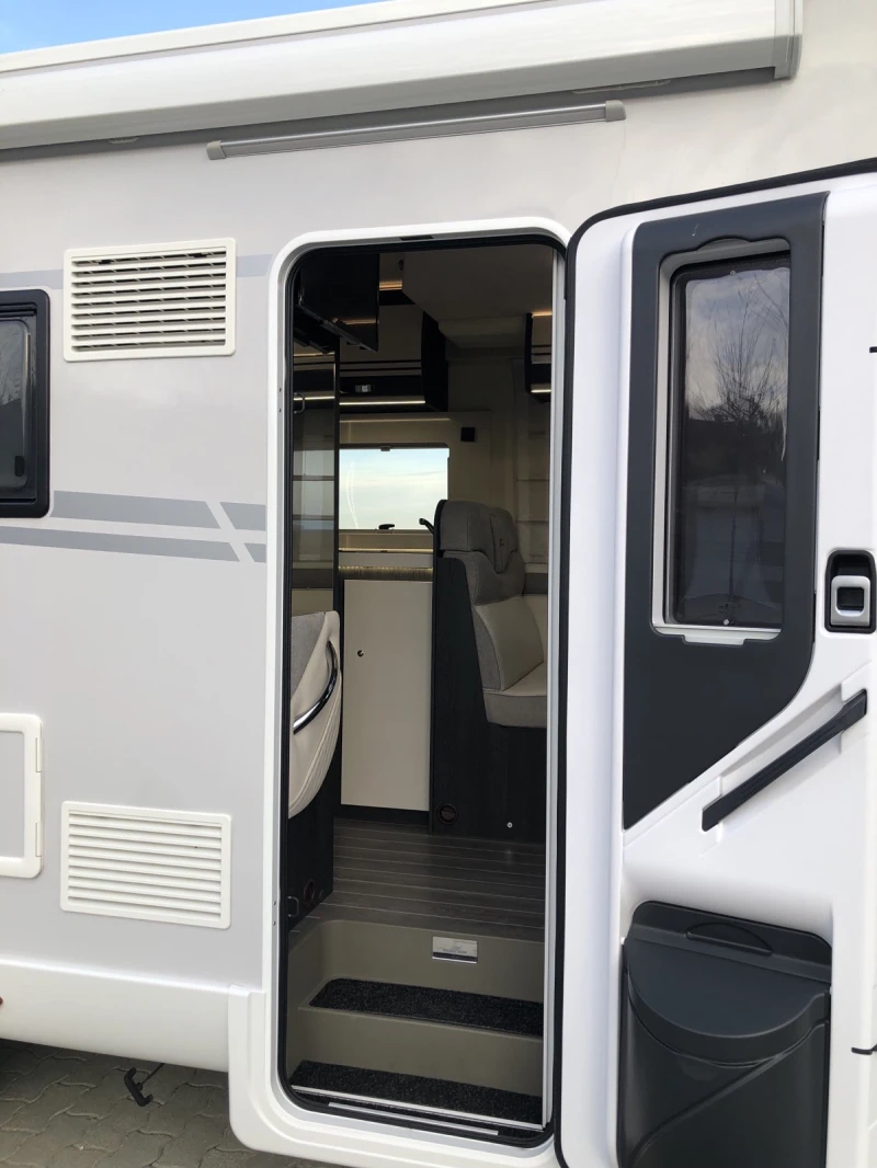 Кемпер ROLLER TEAM KRONOS 284 TL, снимка 10 - Каравани и кемпери - 52615330