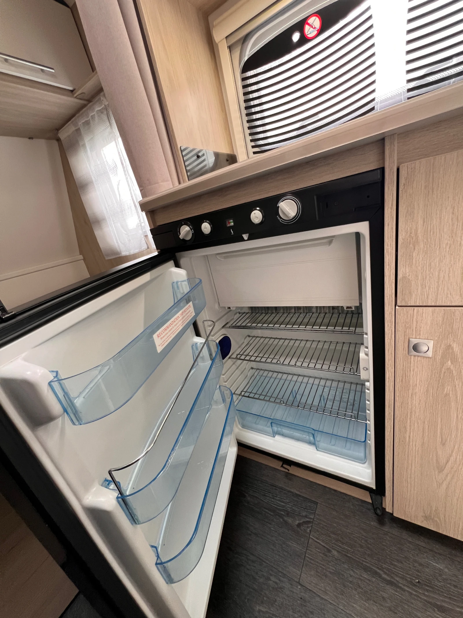 Каравана Caravelair Alba 390 Форселт - изображение 9