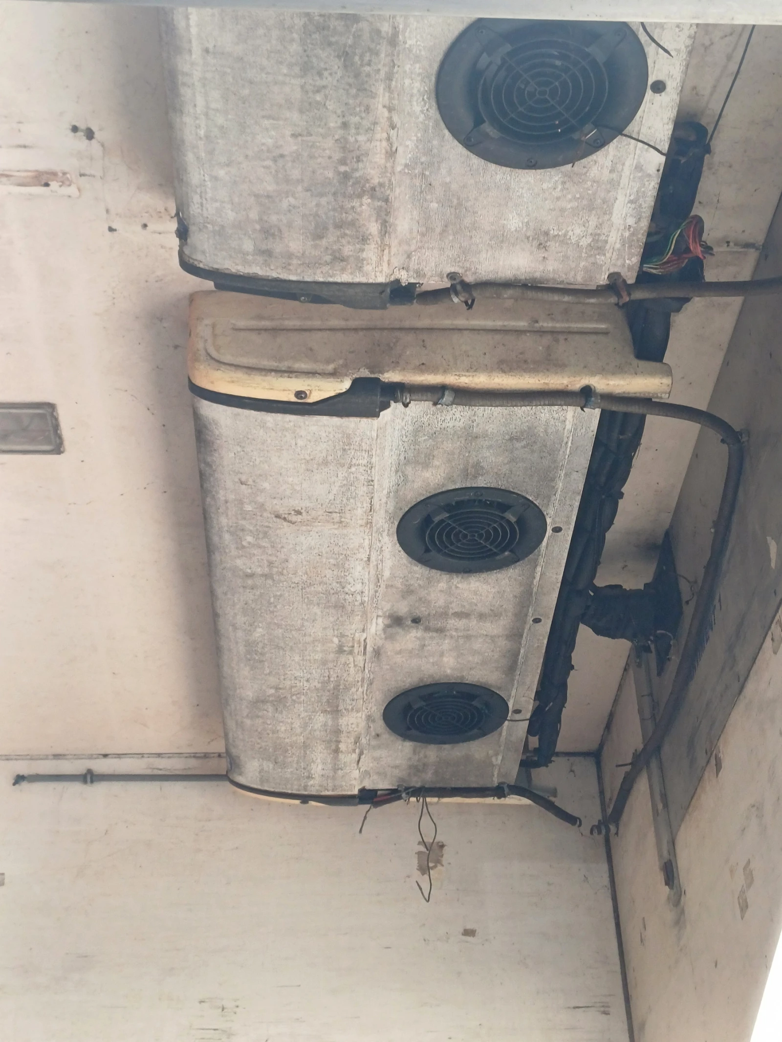 �������� �������� ������� CARRIER SUPRA 950  | Mobile.bg � ����������� 3