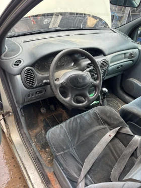 Renault Megane Scenik , снимка 11