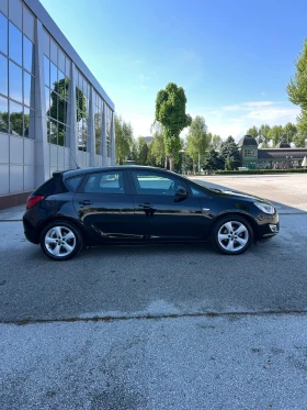Opel Astra БЕНЗИН // 97000 КМ, снимка 2