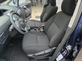 Обява за продажба на Toyota Verso 1.8 Vvti Навигация 7-Места Камера KeyLess Go ~Цена по договаряне - изображение 5