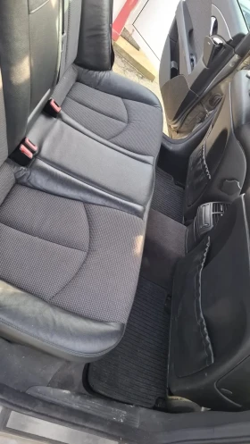 Mercedes-Benz E 220, снимка 17