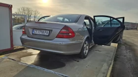 Mercedes-Benz E 220, снимка 10