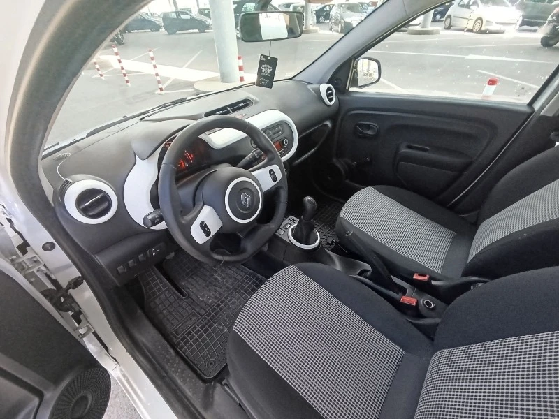 Renault Twingo, снимка 9 - Автомобили и джипове - 46415467