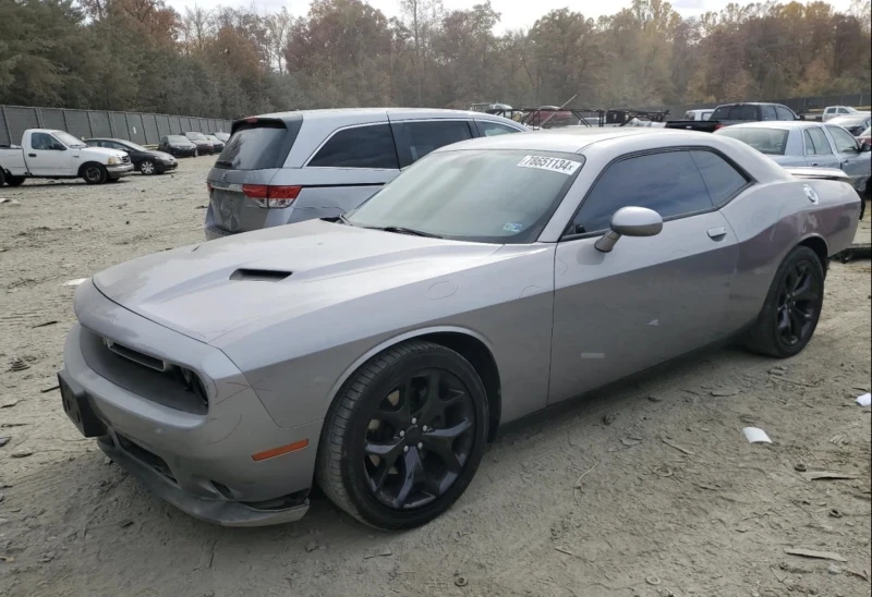 Dodge Challenger, снимка 2 - Автомобили и джипове - 48321447