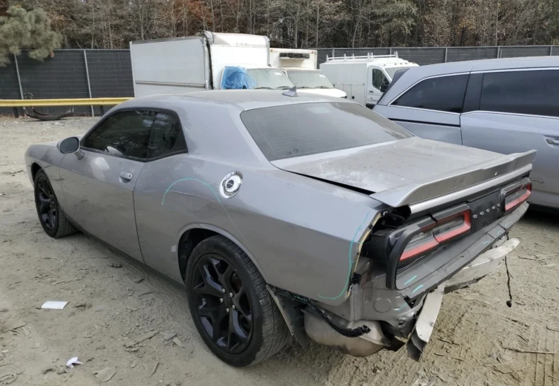 Dodge Challenger, снимка 4 - Автомобили и джипове - 48321447