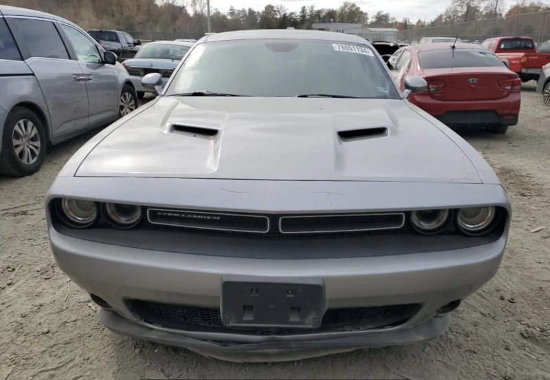 Dodge Challenger, снимка 3 - Автомобили и джипове - 48321447