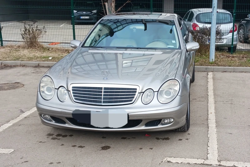 Mercedes-Benz E 220 CDI, снимка 4 - Автомобили и джипове - 48847028