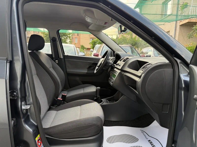 Skoda Fabia 1.2I FACELIFT, снимка 13 - Автомобили и джипове - 51132194