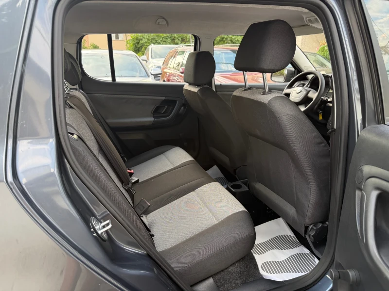 Skoda Fabia 1.2I FACELIFT, снимка 14 - Автомобили и джипове - 51132194