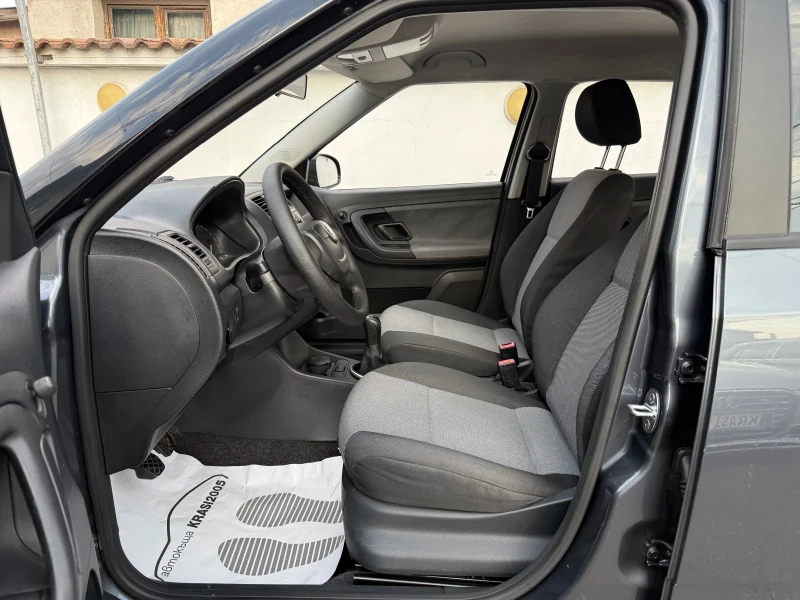 Skoda Fabia 1.2I FACELIFT, снимка 7 - Автомобили и джипове - 51132194