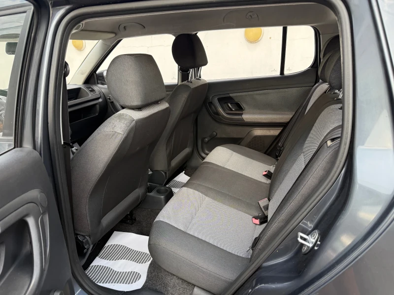 Skoda Fabia 1.2I FACELIFT, снимка 15 - Автомобили и джипове - 51132194