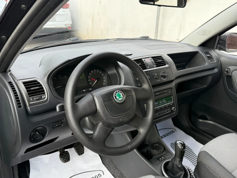 Skoda Fabia 1.2I FACELIFT, снимка 8 - Автомобили и джипове - 51132194