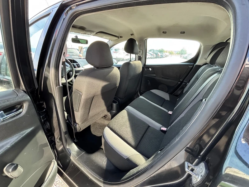 Peugeot 207, снимка 7 - Автомобили и джипове - 51765359