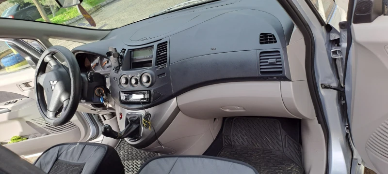 Mitsubishi Grandis, снимка 5 - Автомобили и джипове - 53020920