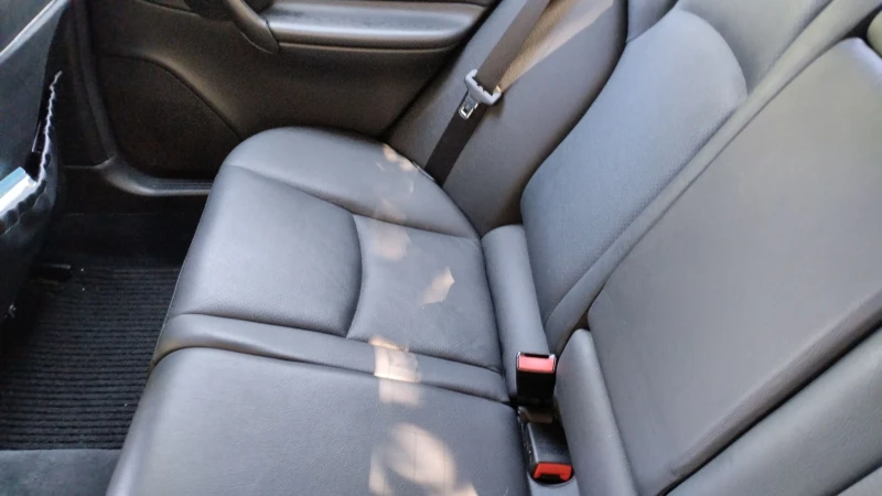 Mercedes-Benz C 180, снимка 17 - Автомобили и джипове - 53093081