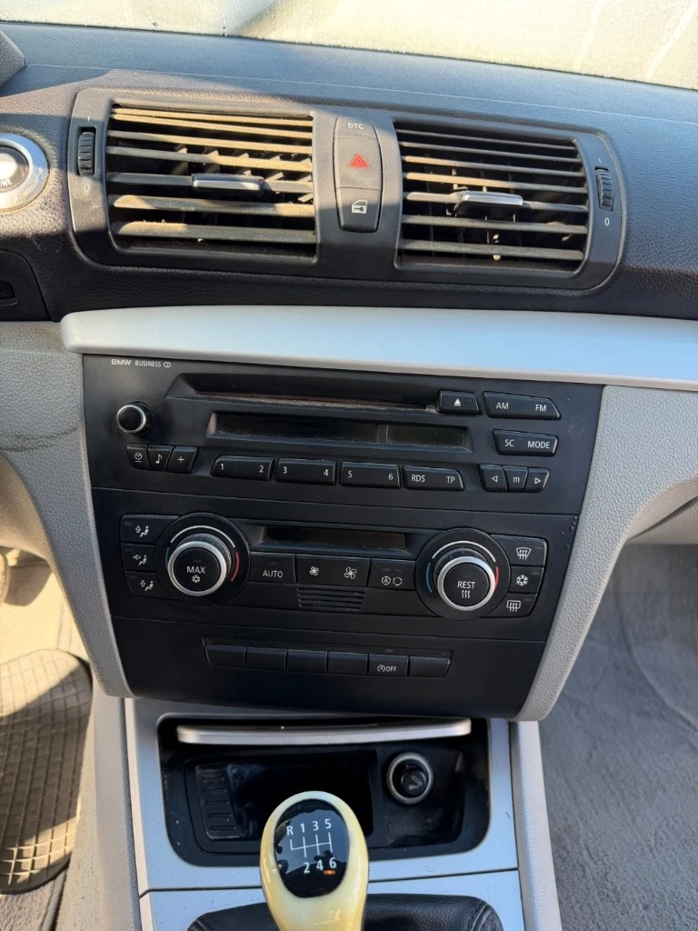 BMW 118, снимка 10 - Автомобили и джипове - 52917671