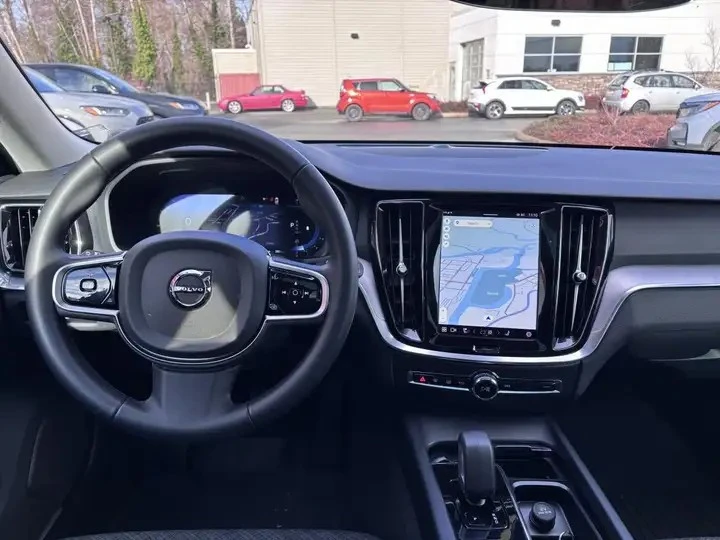 Volvo V60 Automatic, снимка 15 - Автомобили и джипове - 56004395