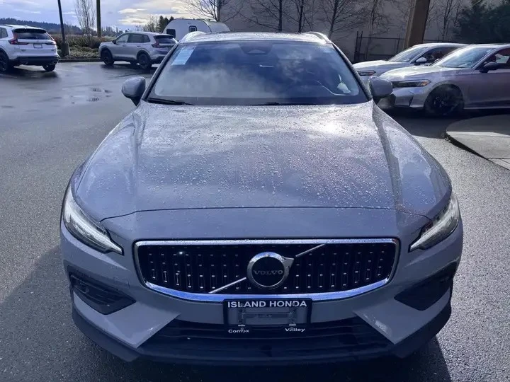 Volvo V60 Automatic, снимка 2 - Автомобили и джипове - 56004395