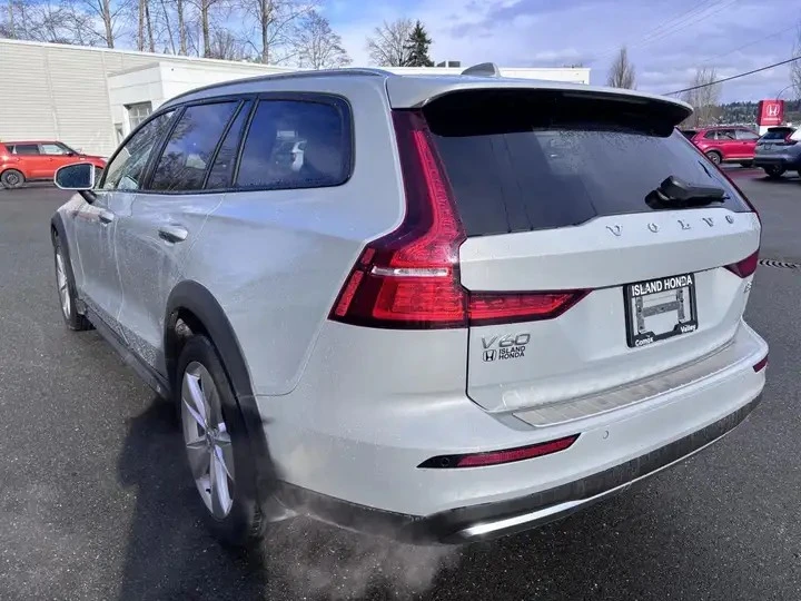 Volvo V60 Automatic, снимка 5 - Автомобили и джипове - 56004395