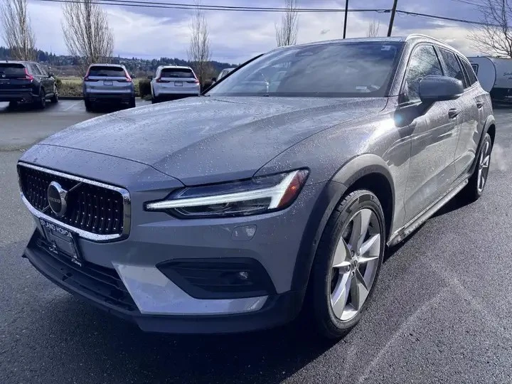 Volvo V60 Automatic, снимка 3 - Автомобили и джипове - 56004395