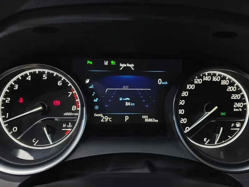 Toyota Camry (Xv70) 2.5, снимка 8 - Автомобили и джипове - 56161733