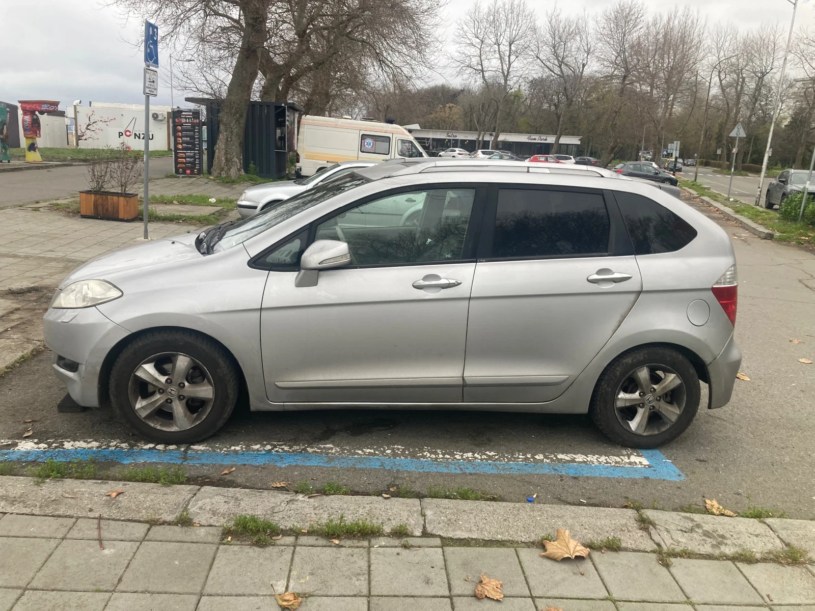 Honda Fr-v, снимка 1