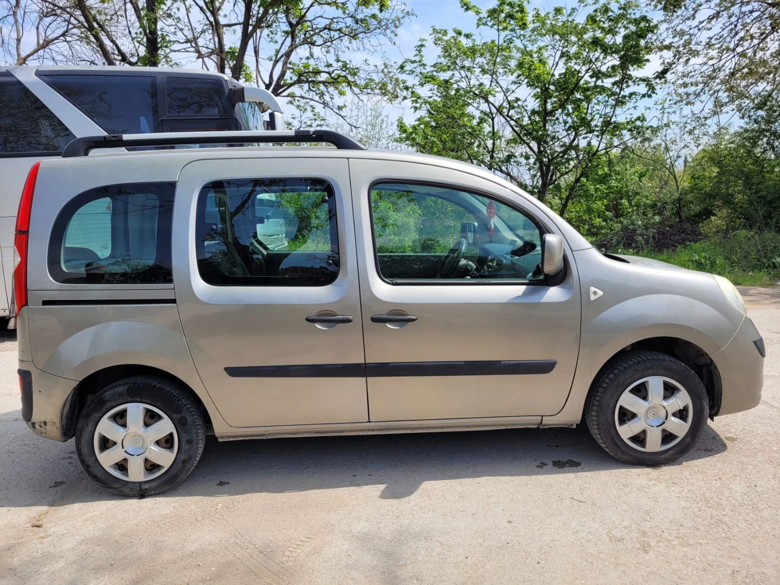 Renault Kangoo ПЪТНИЧЕСКО ГАЗ - изображение 7