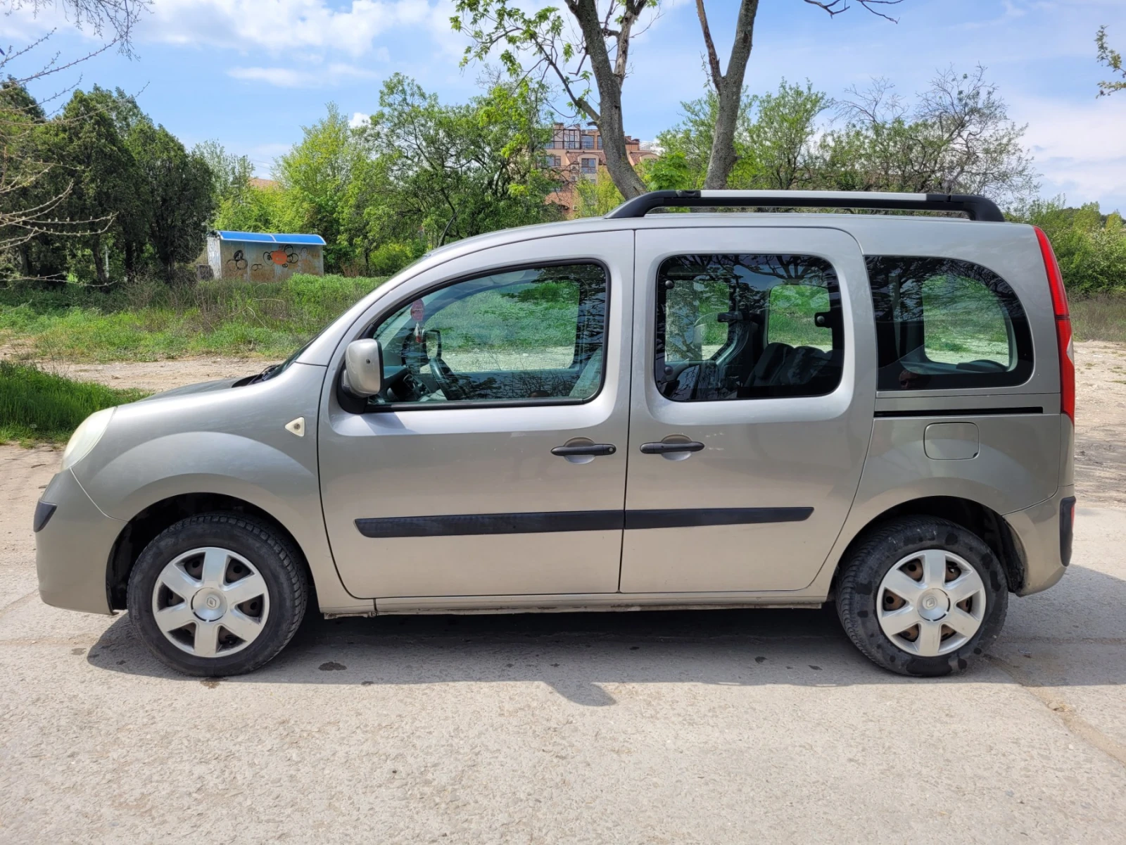 Renault Kangoo ПЪТНИЧЕСКО ГАЗ - изображение 3