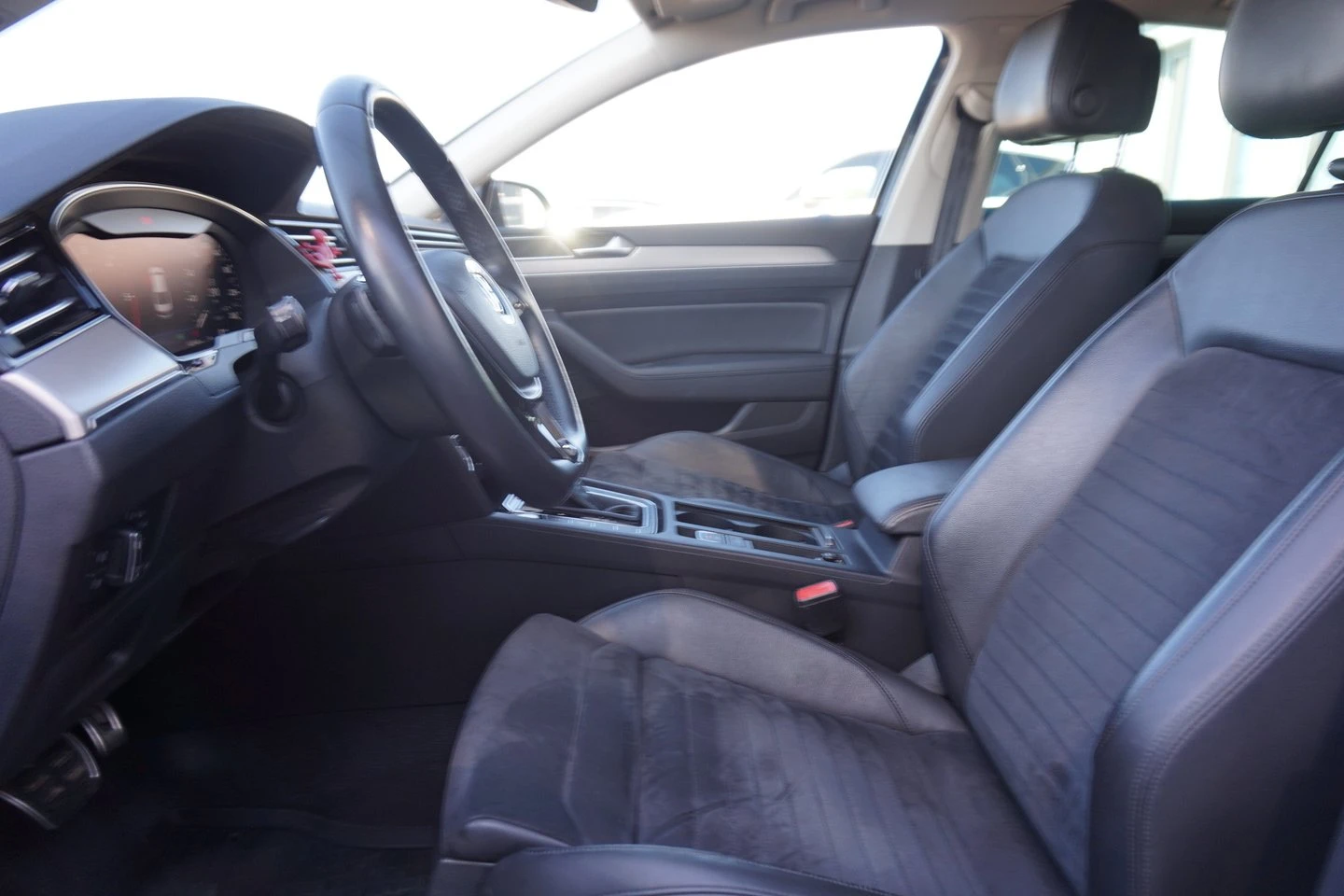 VW Passat SS HL 2.0TDI SCR BMT 4MOTION - изображение 5