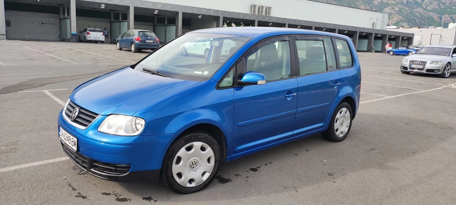 VW Touran 2.0 TDI - изображение 2
