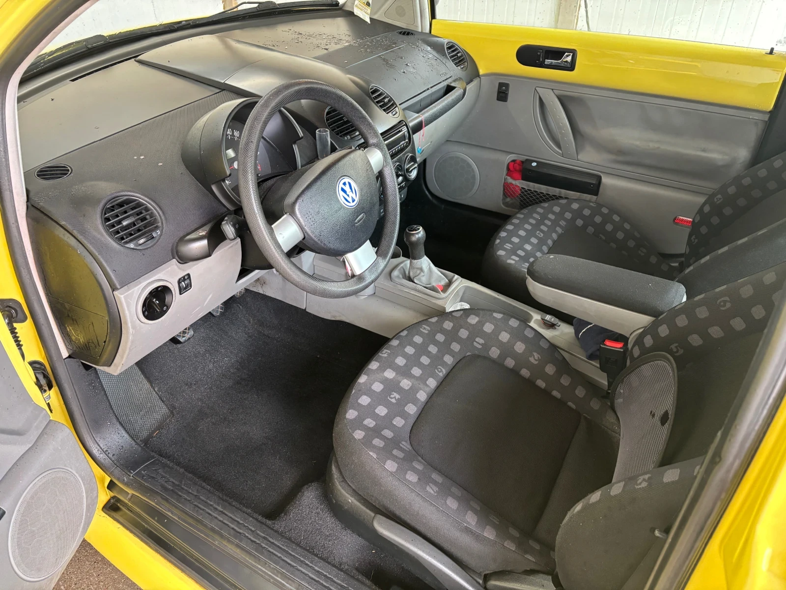 VW New beetle 2.0 - изображение 6
