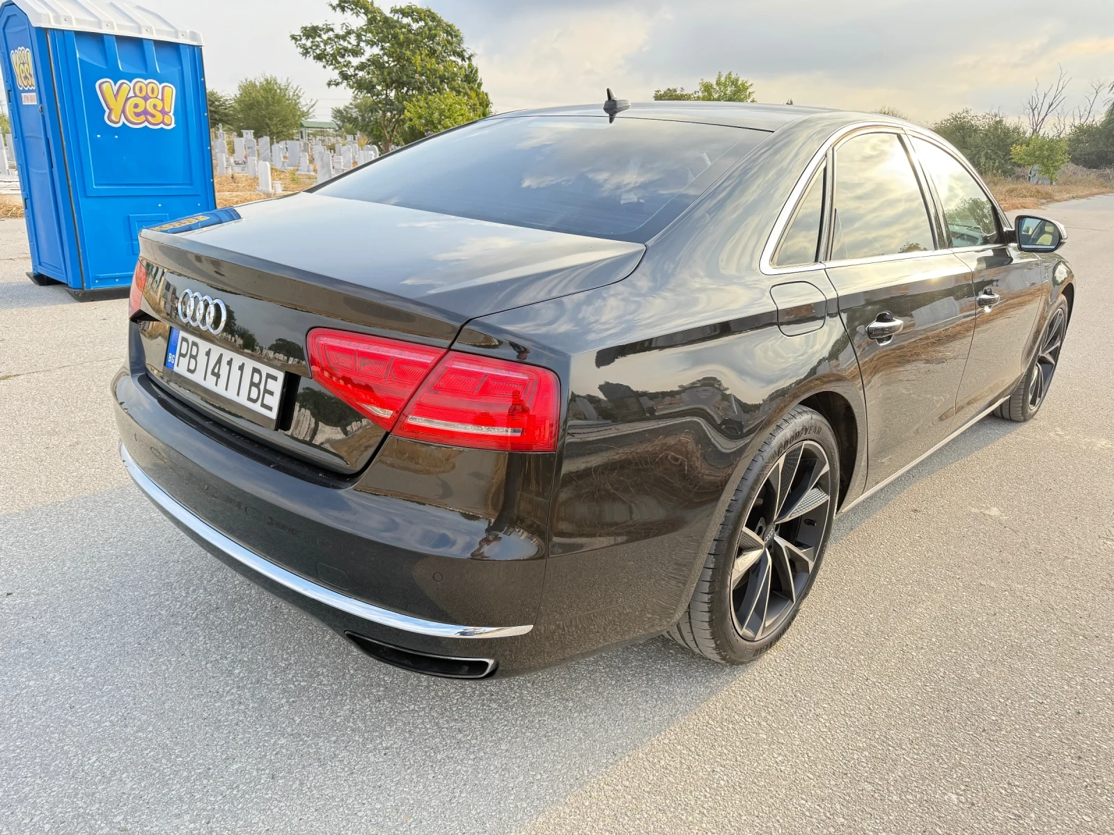 Audi A8 4.0 T - изображение 5